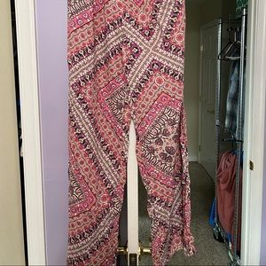 Flowing printed pants